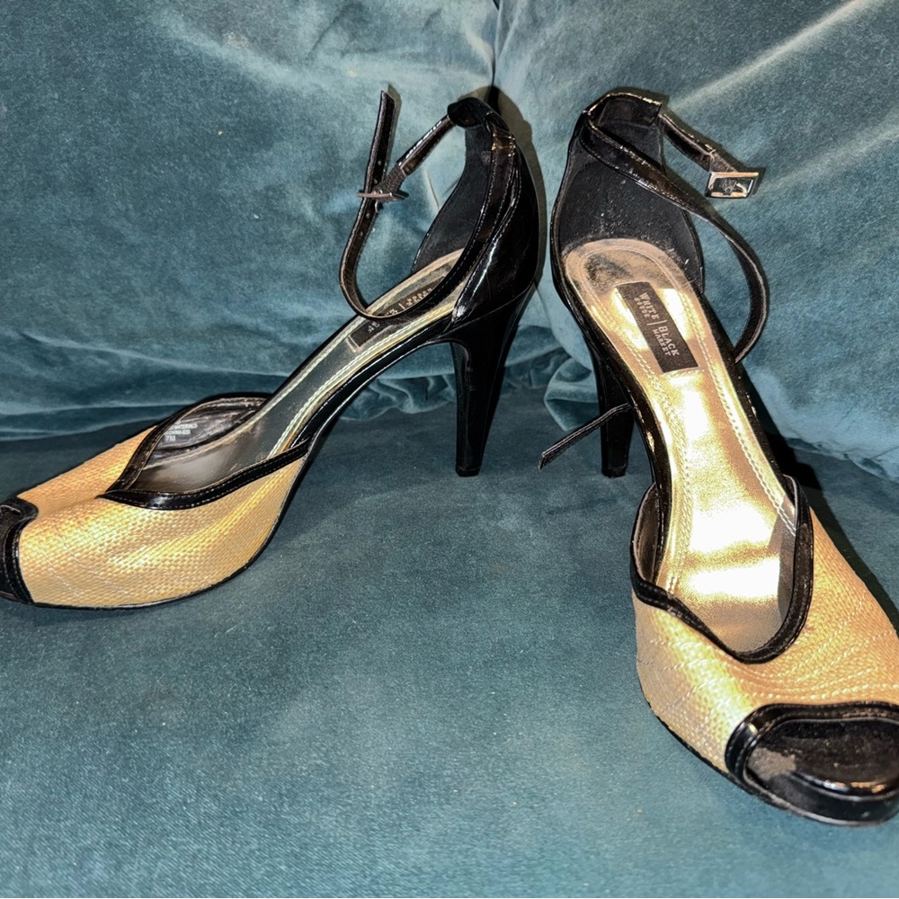 WHITE HOUSE / BLACK MARKET Women’s Size 7 M Black Cream Ankle Strap Heels